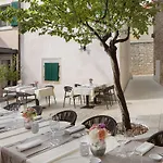 La Grisa 4*