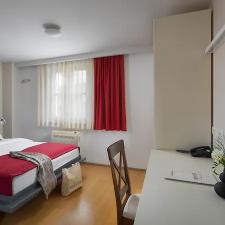 La Grisa Hotel