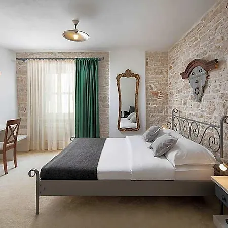 La Grisa Hotel